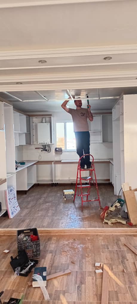 فروش و اجرای کاغذ دیواری و کناف راش در پارس آباد